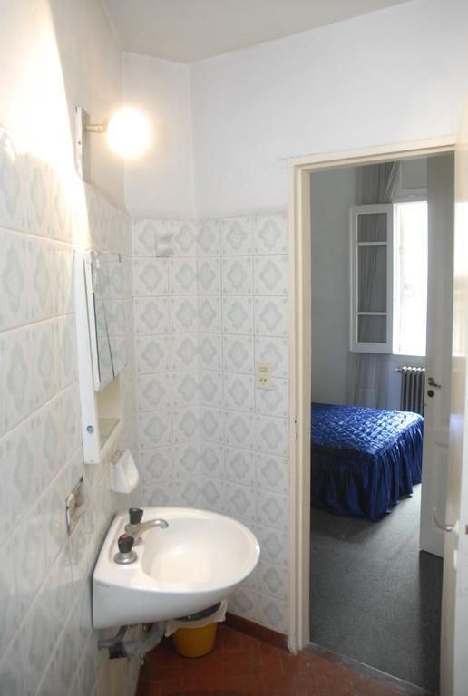 Hotel Aries Buenos Aires Værelse billede